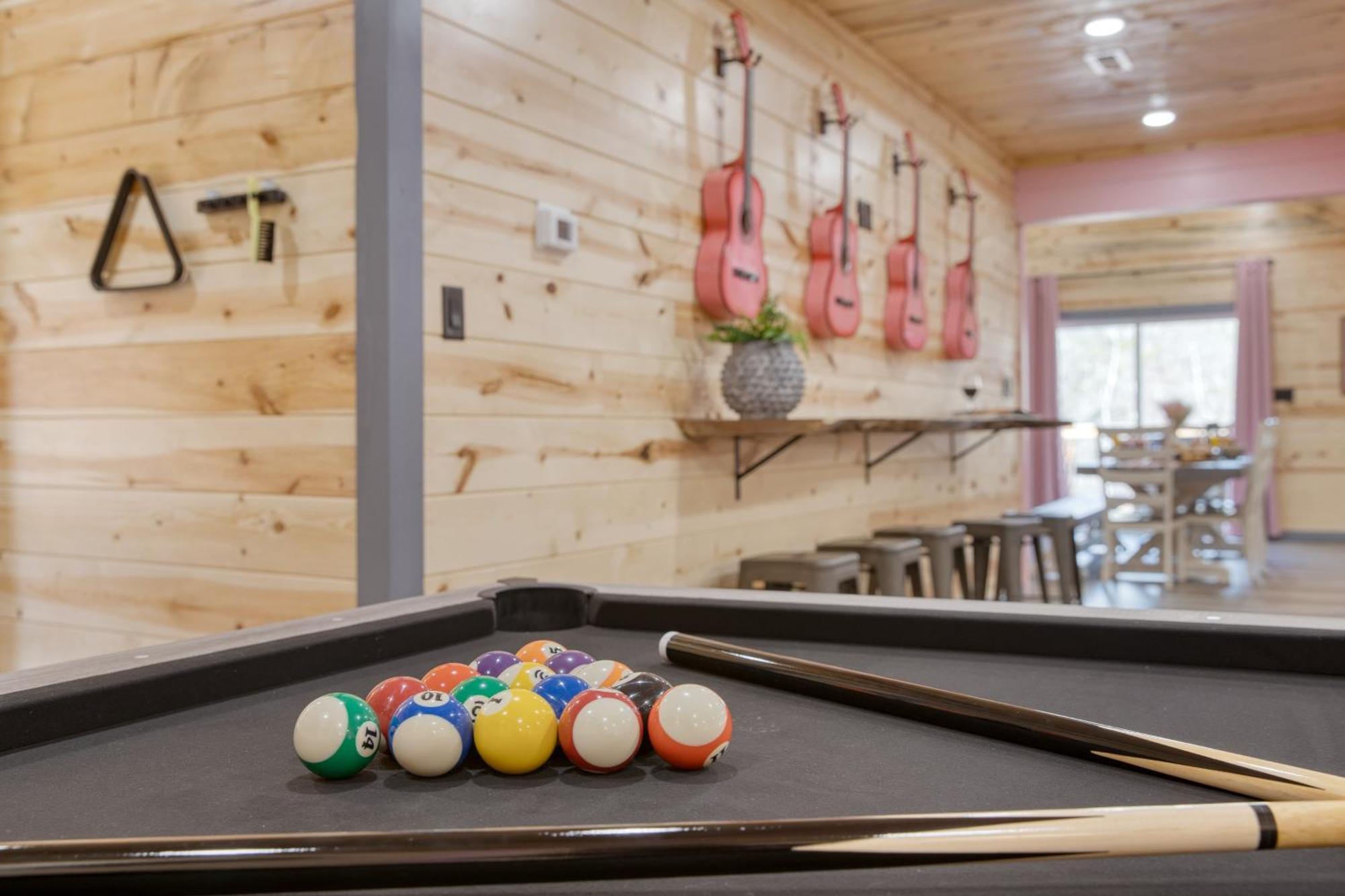 Pink Pines Avantstay Luxury Aesthetic Dream Home Indoor Pool Hot Tub Pigeon Forge Dış mekan fotoğraf