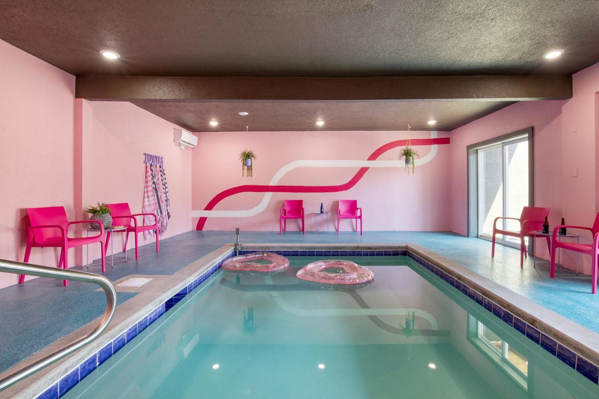 Pink Pines Avantstay Luxury Aesthetic Dream Home Indoor Pool Hot Tub Pigeon Forge Dış mekan fotoğraf