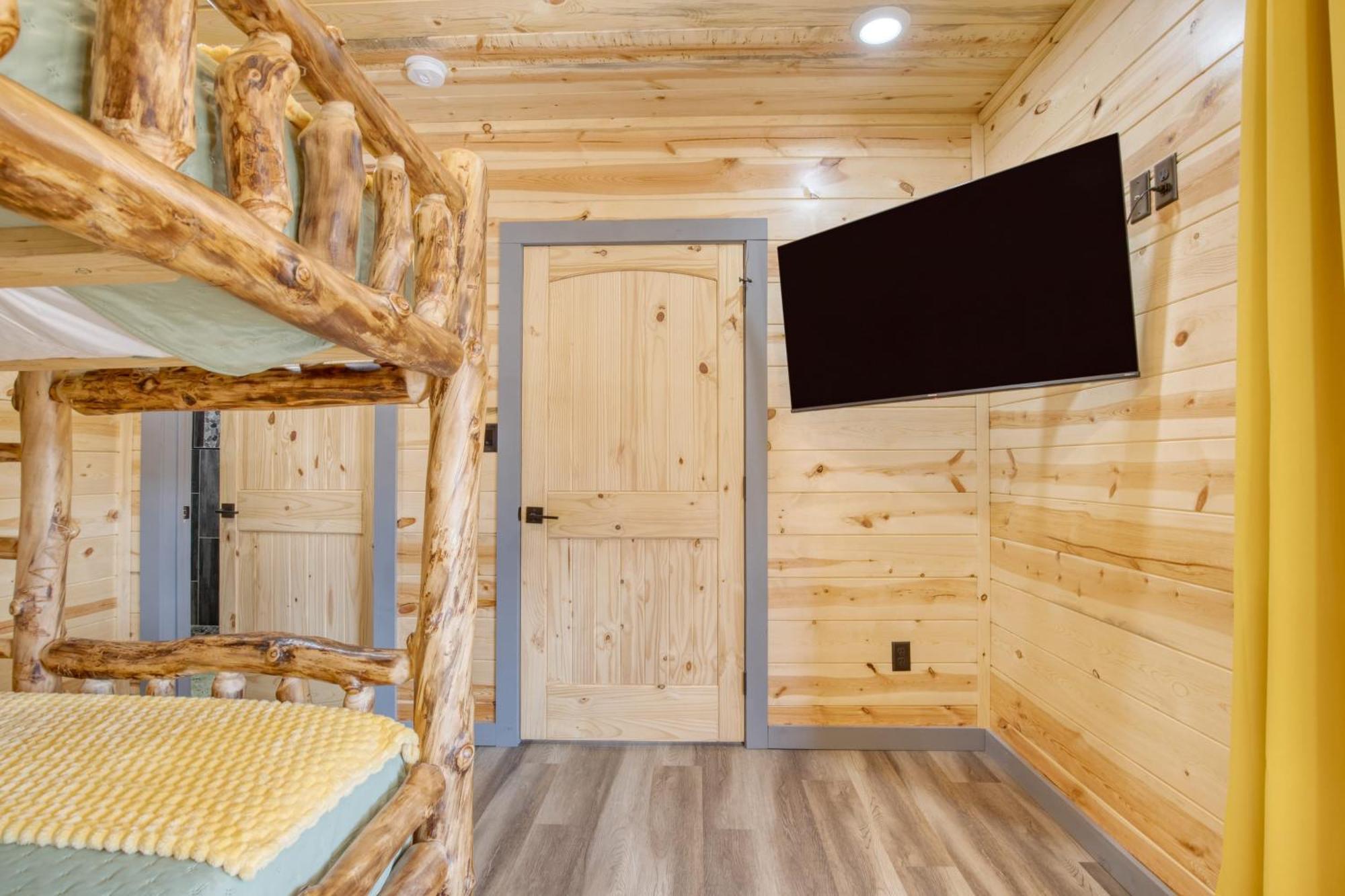 Pink Pines Avantstay Luxury Aesthetic Dream Home Indoor Pool Hot Tub Pigeon Forge Dış mekan fotoğraf