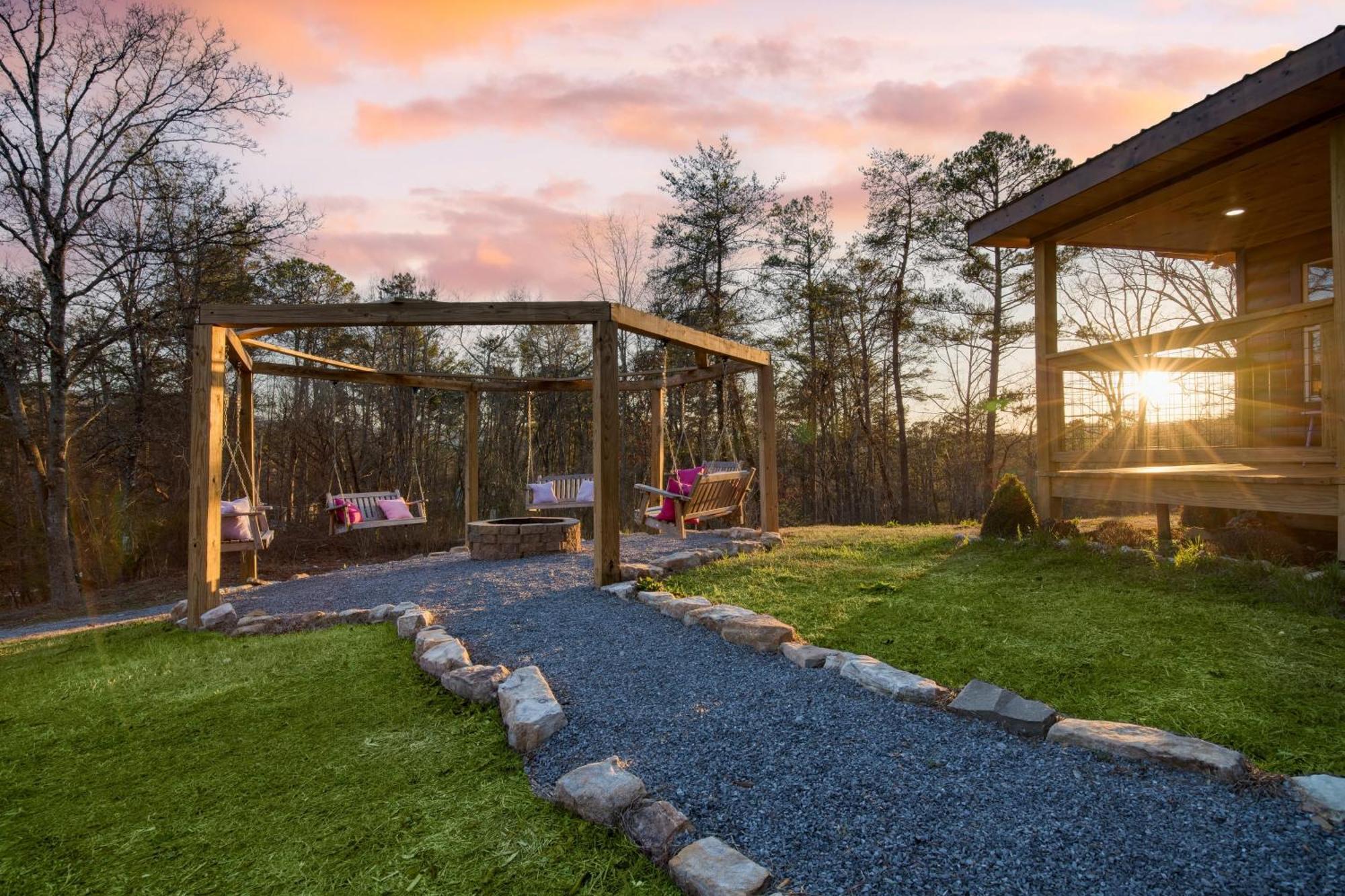 Pink Pines Avantstay Luxury Aesthetic Dream Home Indoor Pool Hot Tub Pigeon Forge Dış mekan fotoğraf